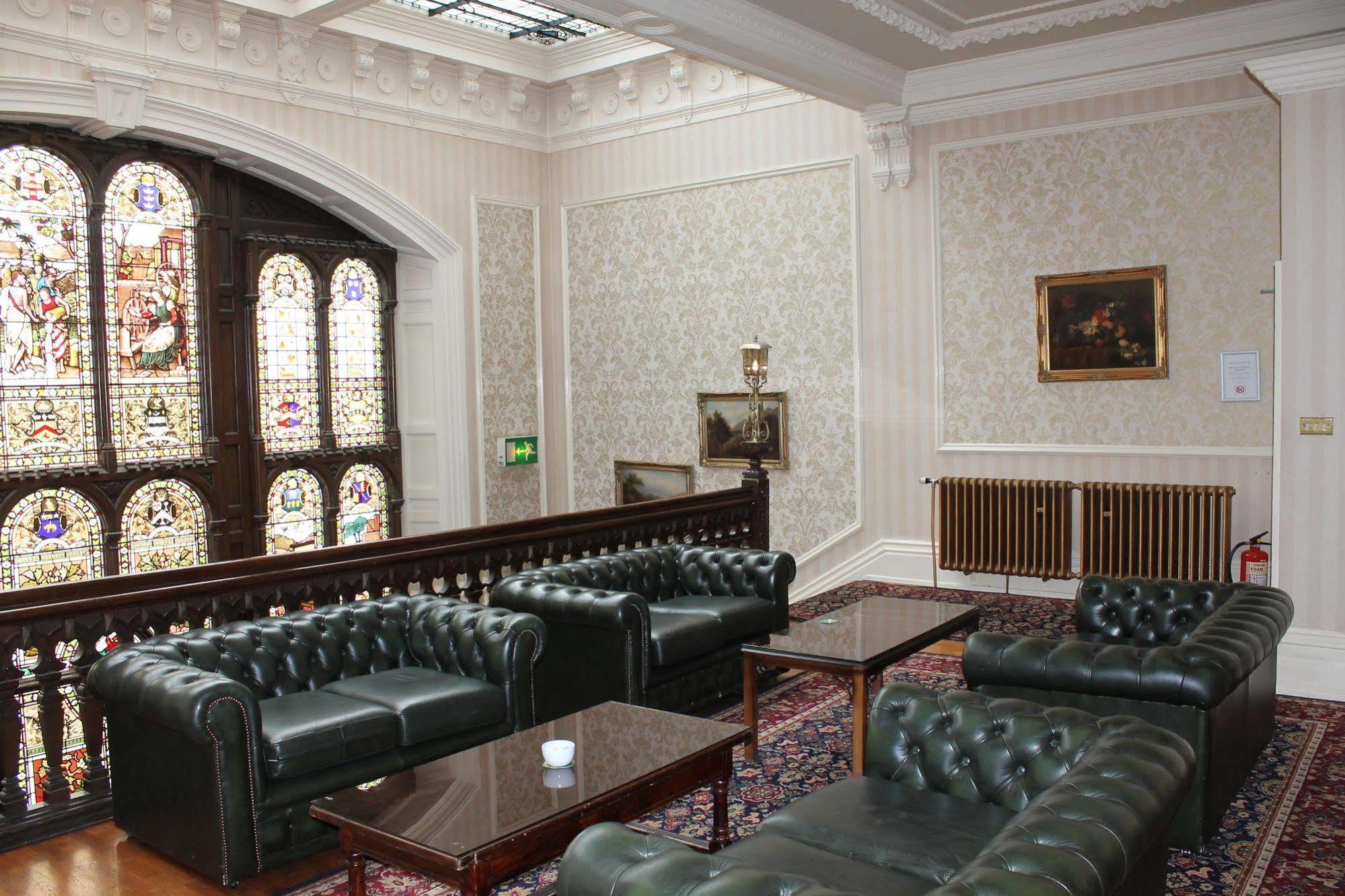 Burnley North Oaks Hotel And Leisure Club Extérieur photo