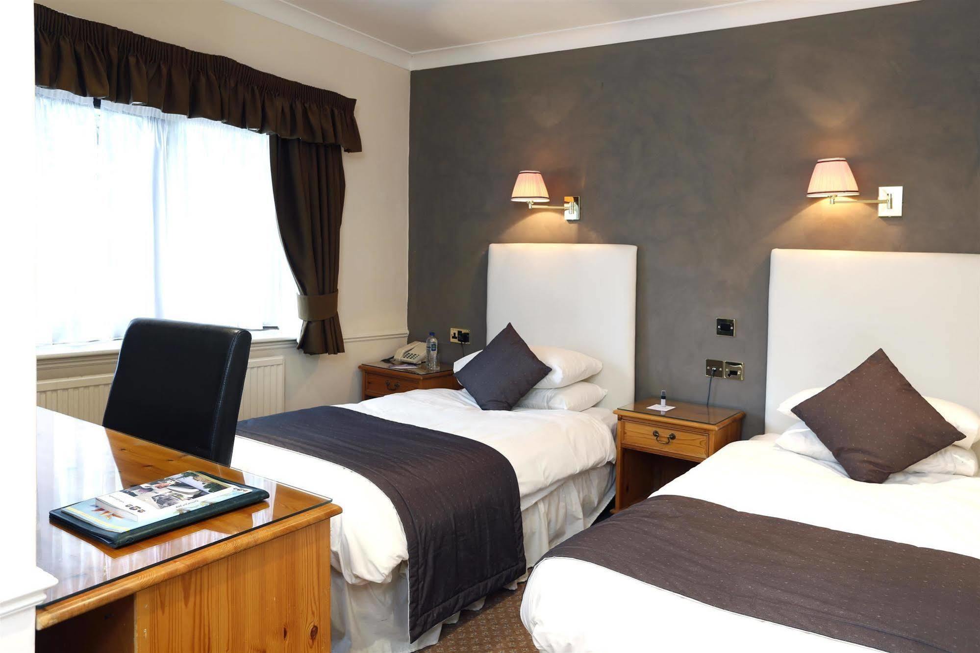 Burnley North Oaks Hotel And Leisure Club Extérieur photo
